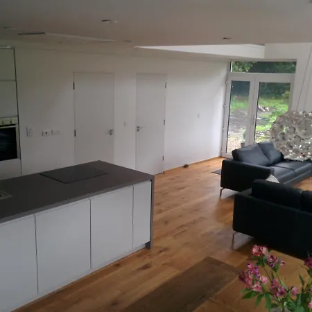 דירה Spacious Contemporary Type Apartment. *