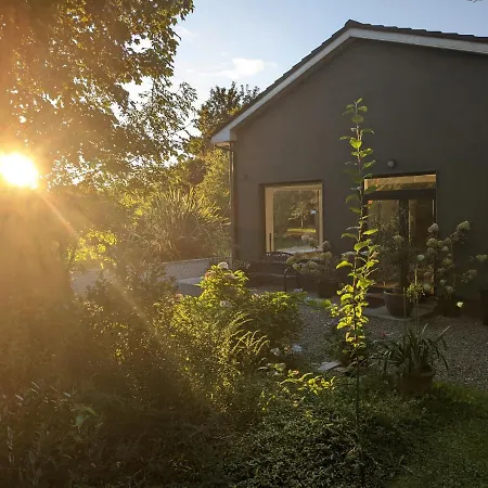 Daire Spacious Contemporary Type Apartment. *