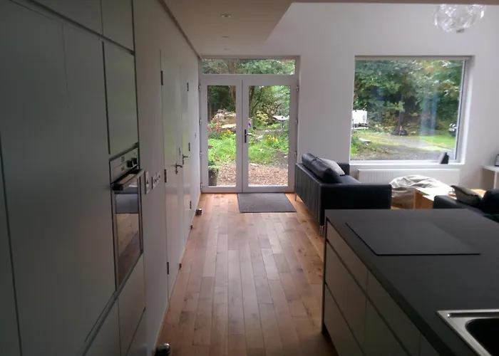 Spacious Contemporary Type Apartment. Appartement Galway