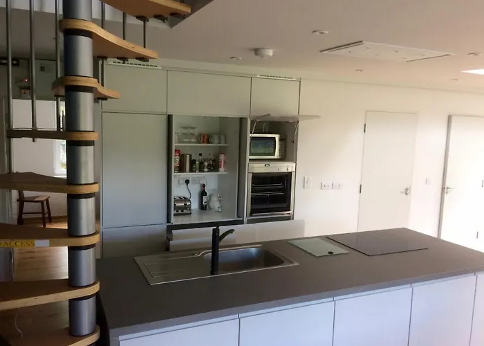 Spacious Contemporary Type Apartment. *